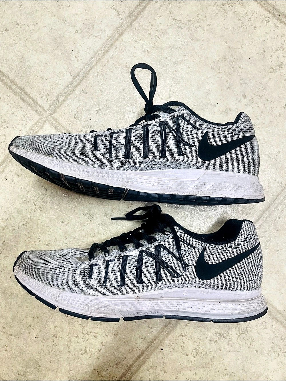 Nike Air Zoom Pegasus 32 women’s Gray & Black US size 10
